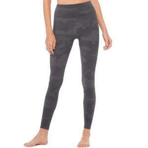 ALO YOGA high waist vapor camo legging size S